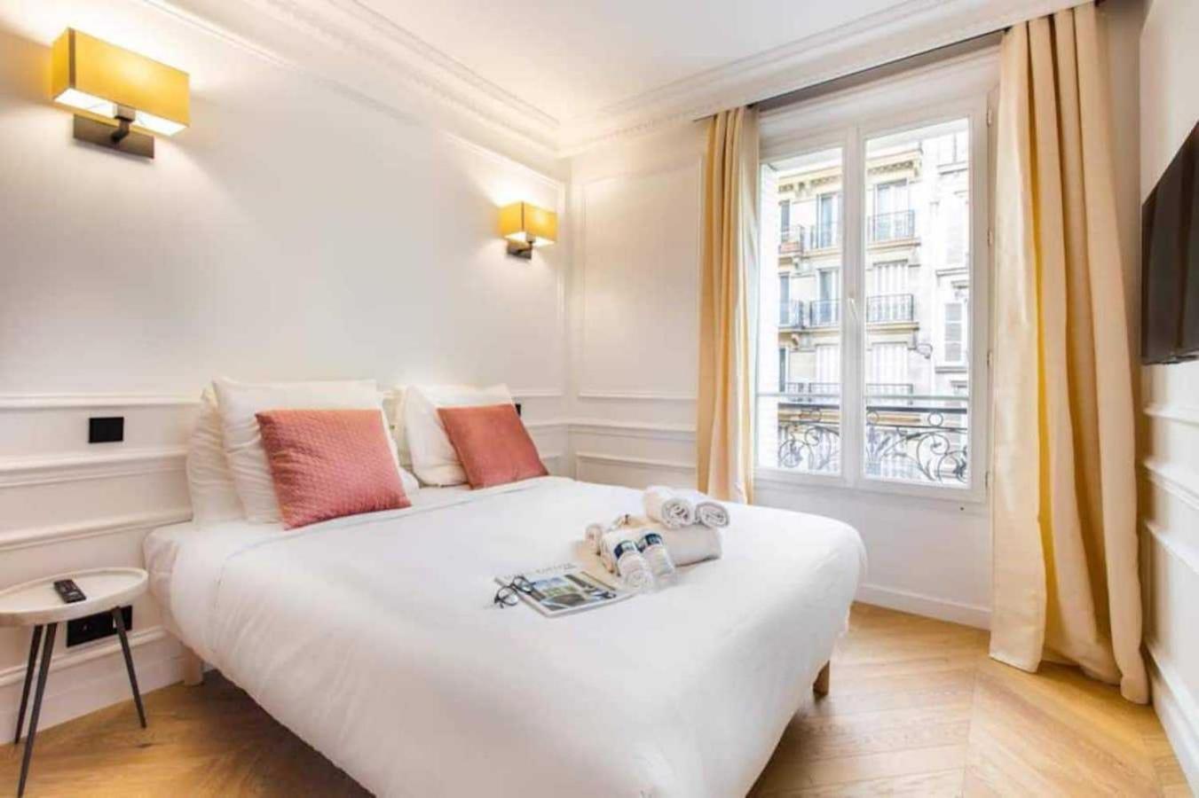 Newly Rebuilt By Architect - Center Of Paris Apartamento Exterior foto