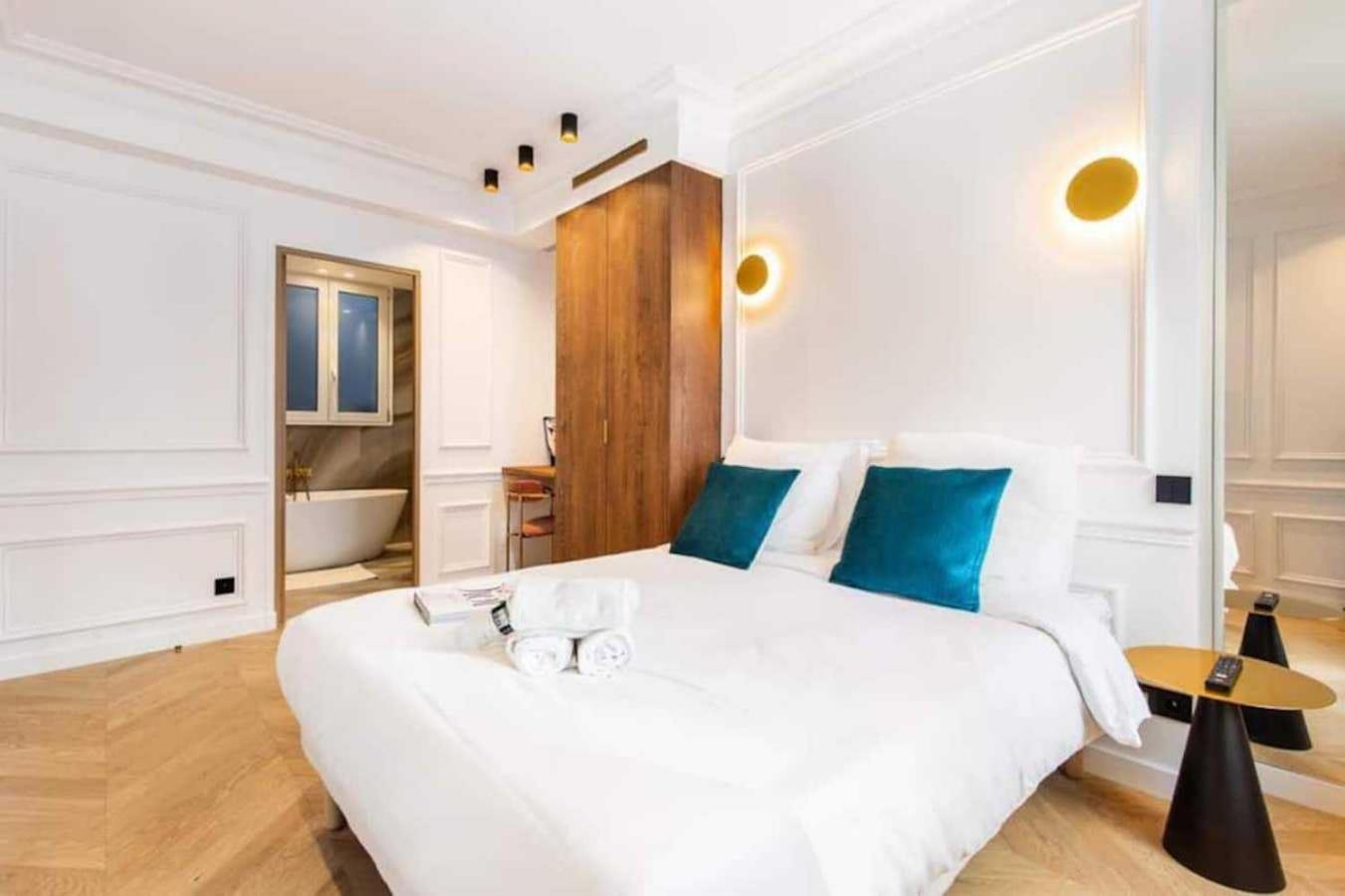 Newly Rebuilt By Architect - Center Of Paris Apartamento Exterior foto